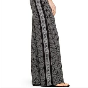 White House Black Market  Wide Leg Black Geometric Print Lounge Pant Size XS